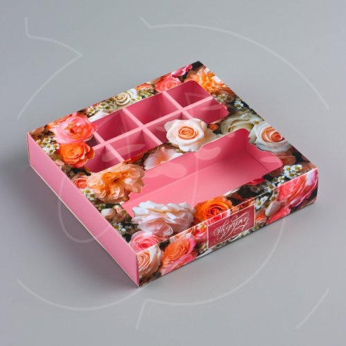 Коробка на 8 конфет и плитку шоколада с окном "Розы" 17,7х17,8х3,8 см 10669819	